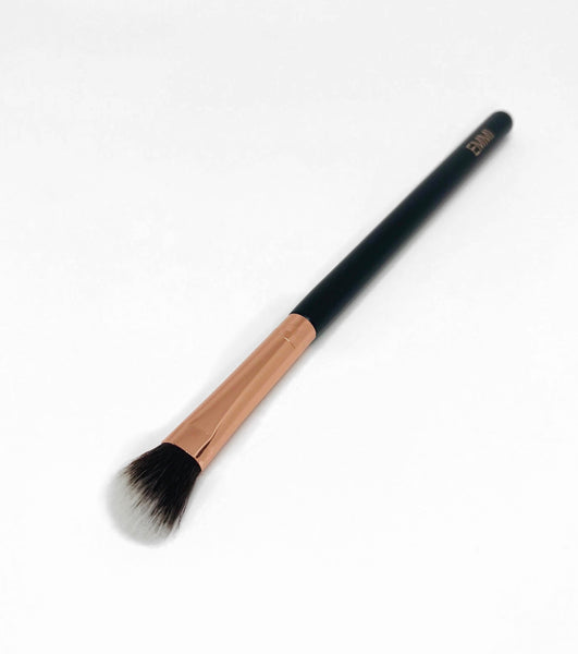 Angled blending brush