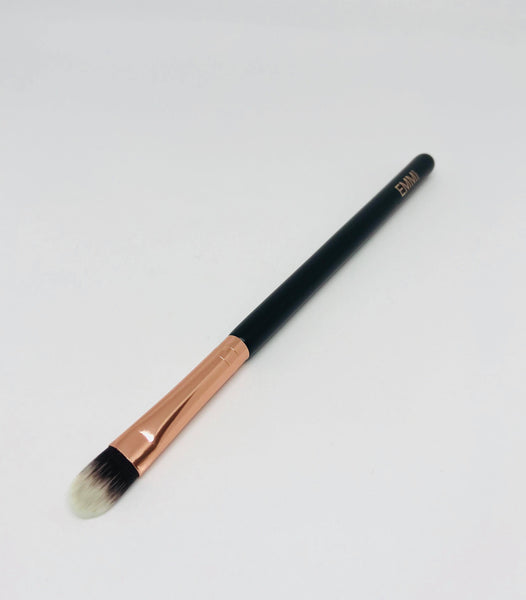 Lip brush